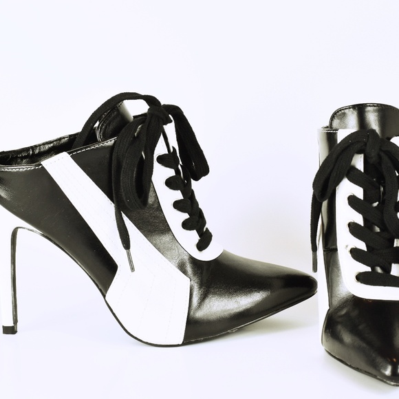 High Heels - Picture 3 of 8